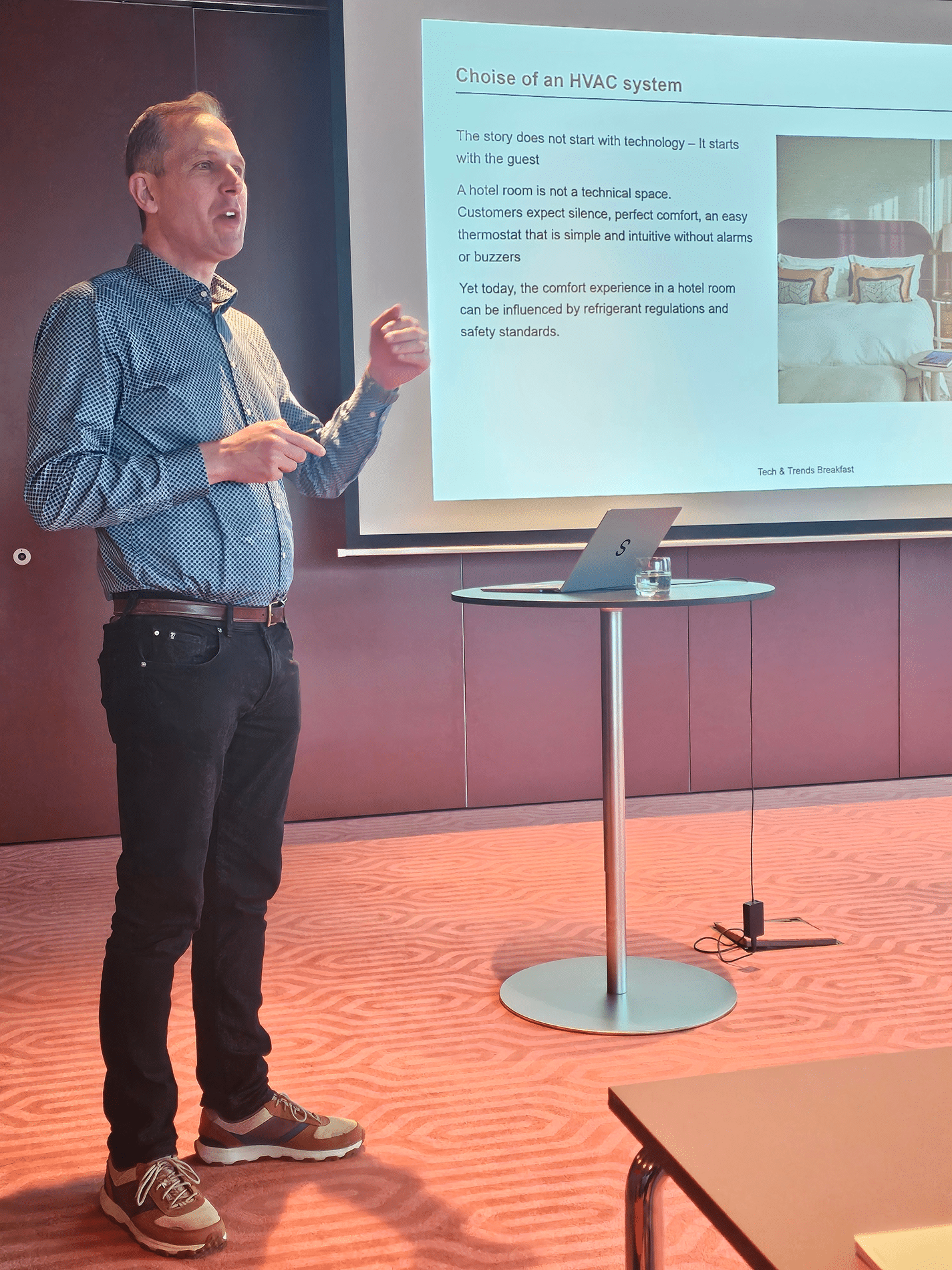 The hotel room will think along with you later.