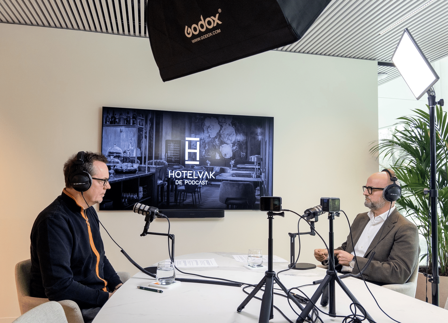 Waar ligt de hotelier van wakker? 1