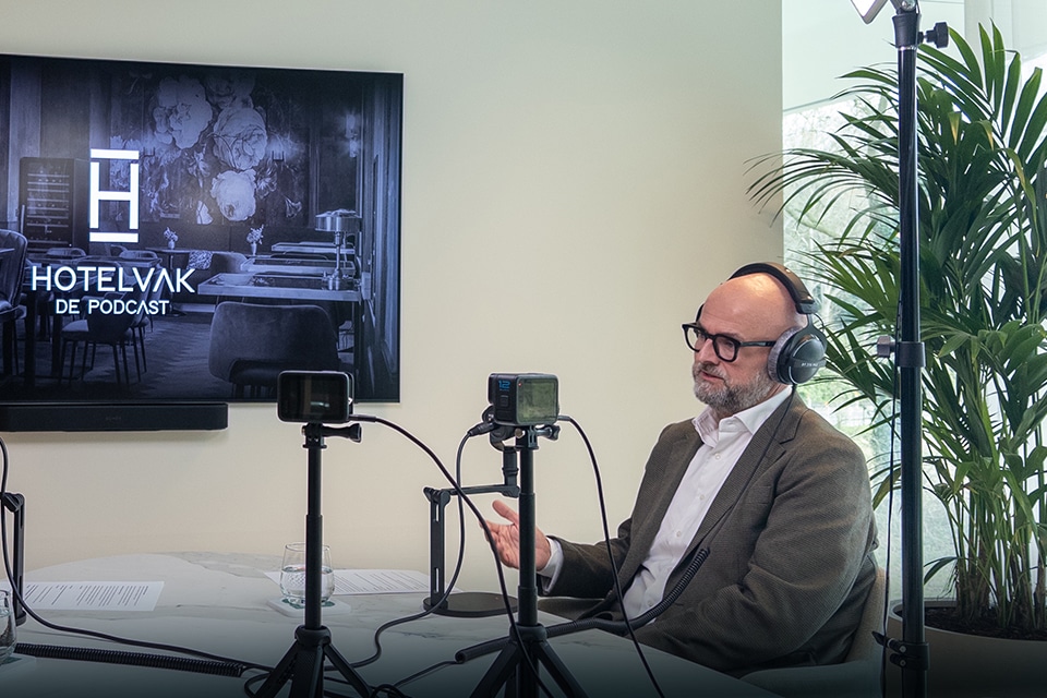 1: De toekomst van hospitality: AI en human luxury met Joeri Beusen 1