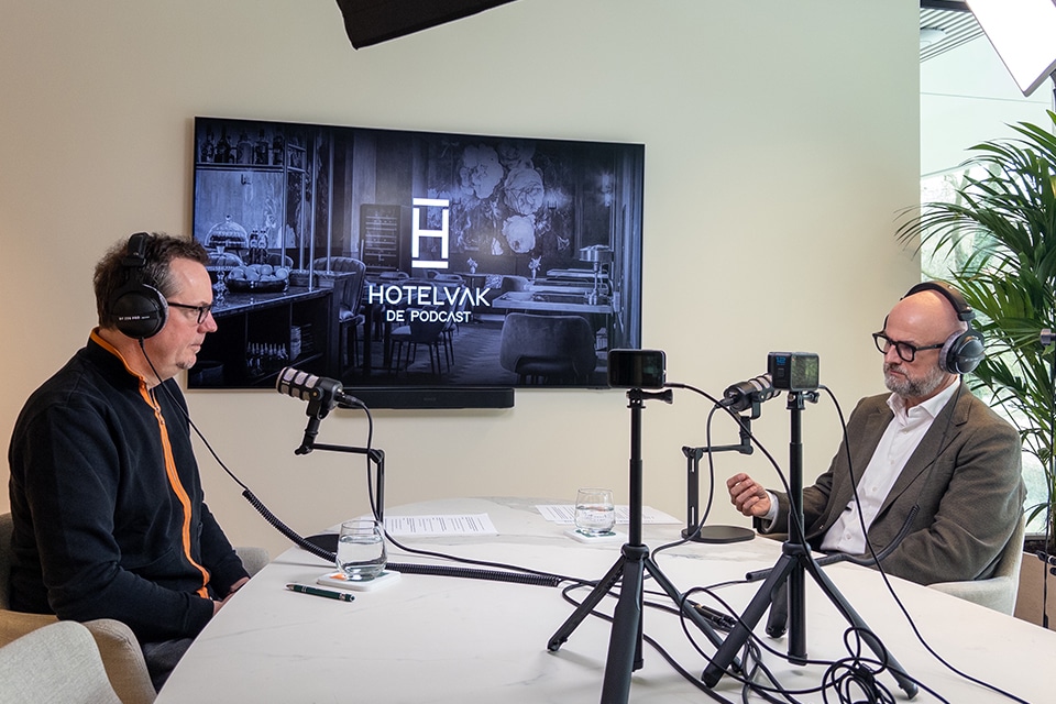 1: De toekomst van hospitality: AI en human luxury met Joeri Beusen 1