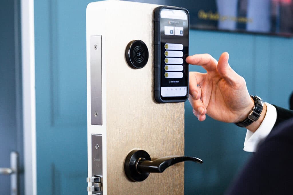 Nieuwe hospitality-app tilt toegangsbeheer en gastcommunicatie naar hoger niveau 4