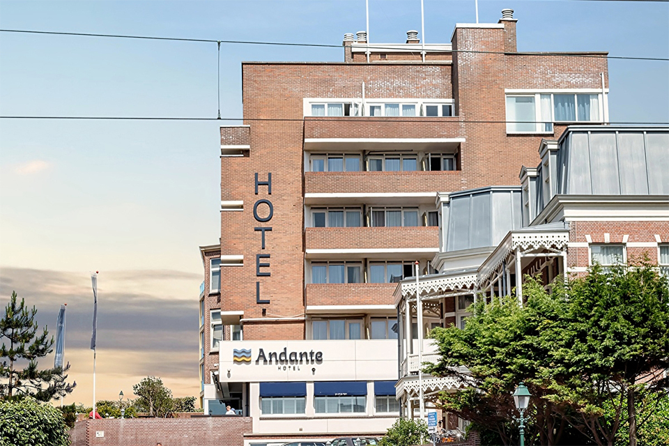 Portrait: Peter Bishoff, Hotelier Who Prefers Building to Boasting 1